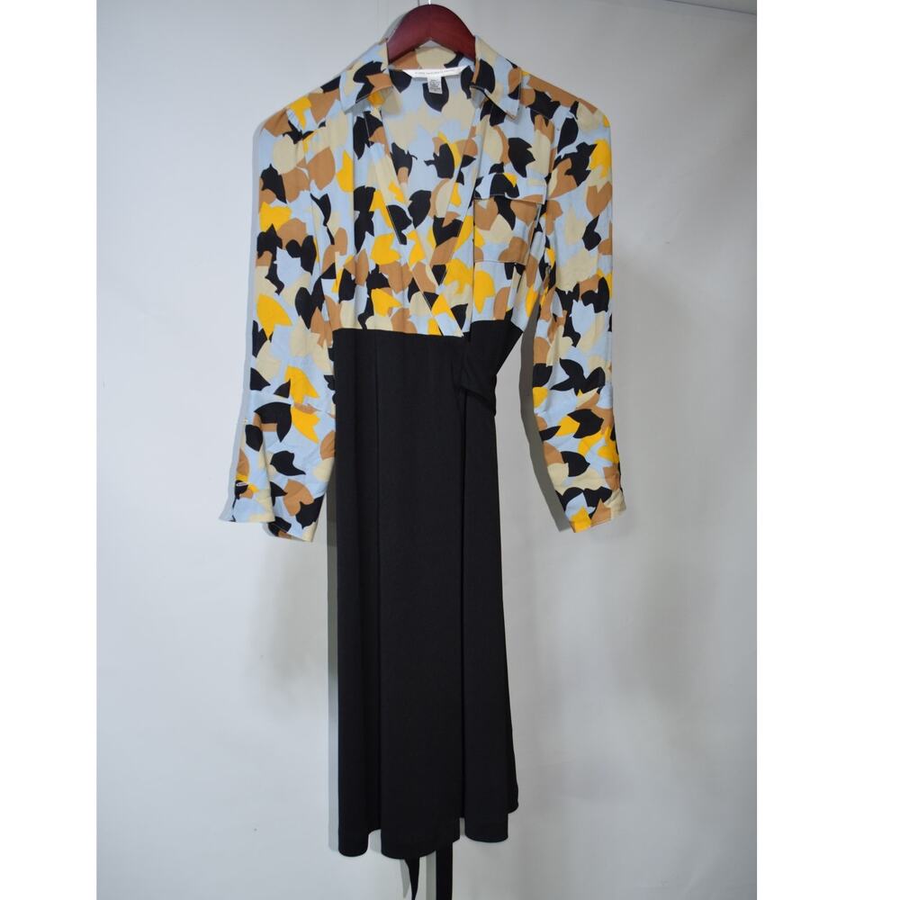 Diane von Furstenberg Multicolor Abstract Print Wrap Midi Dress Size 6